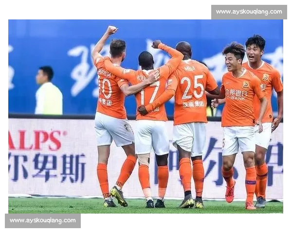拉齐奥迎战维迪斯欧战焦点对决谁能掌控比赛走势解析胜负悬念前瞻
